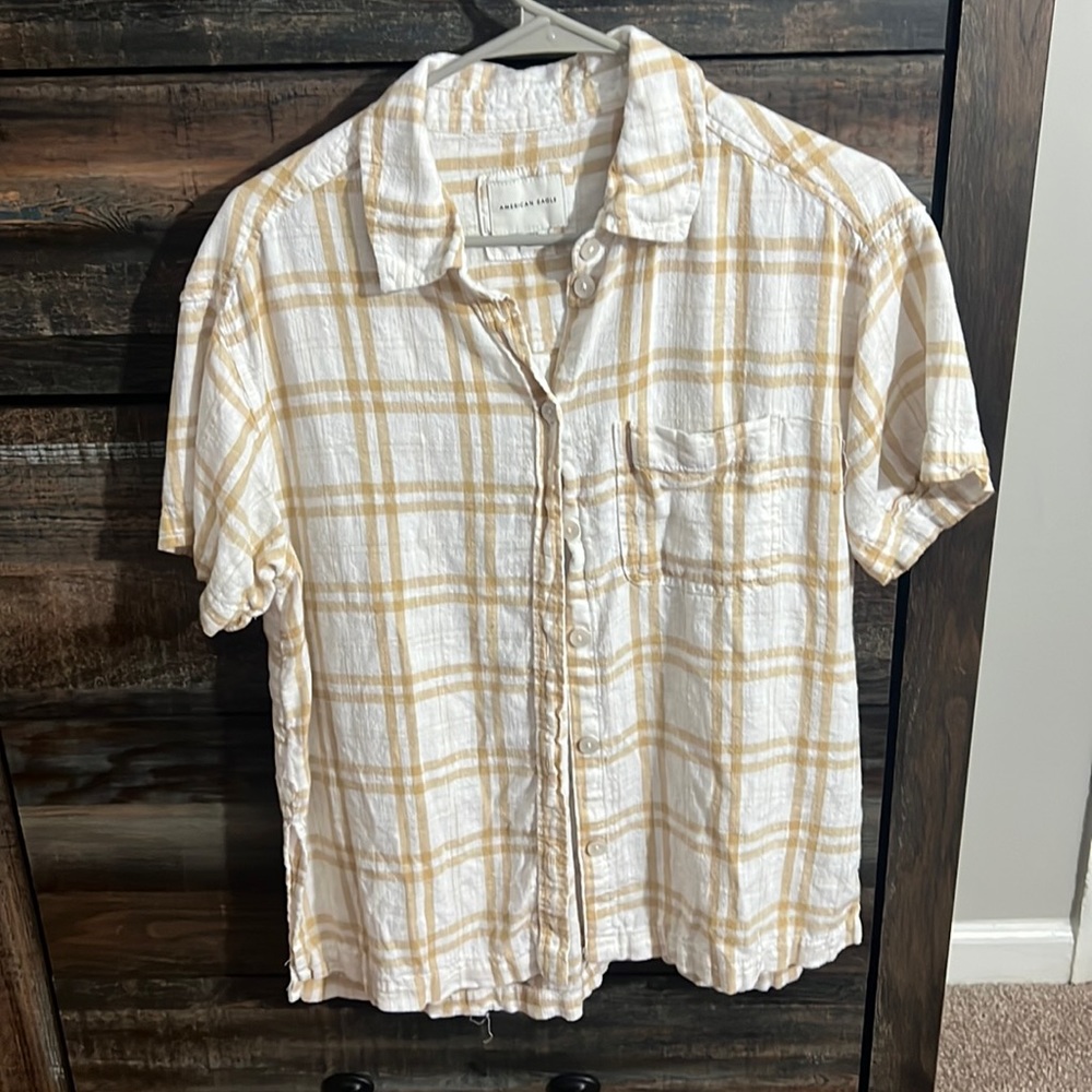 American Eagle Button up, loose fitting